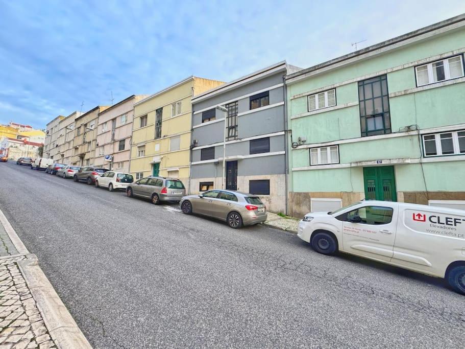 Minimalist With Mezzanine * Lissabon